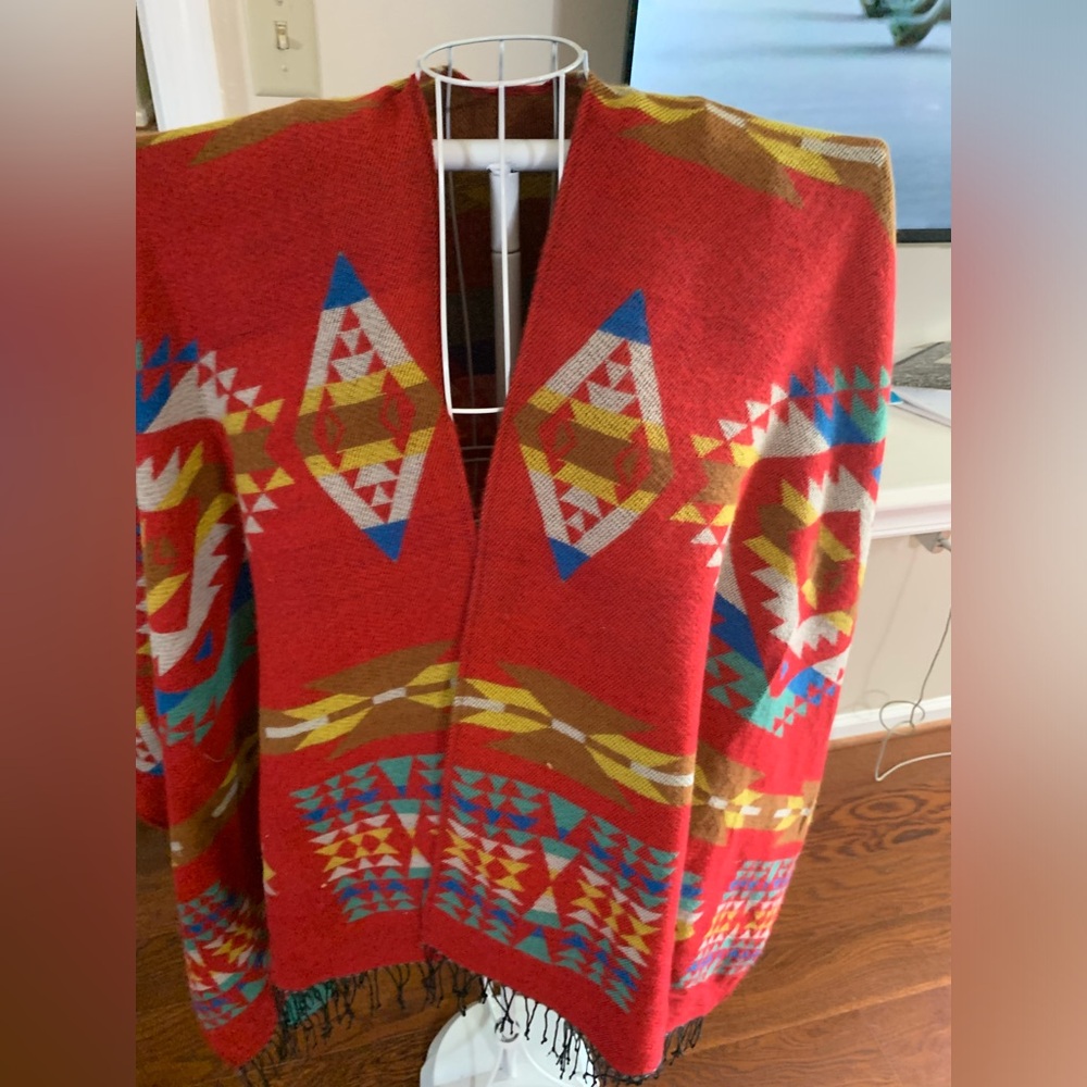 Red Geometric Pattern Cape Poncho - image 1
